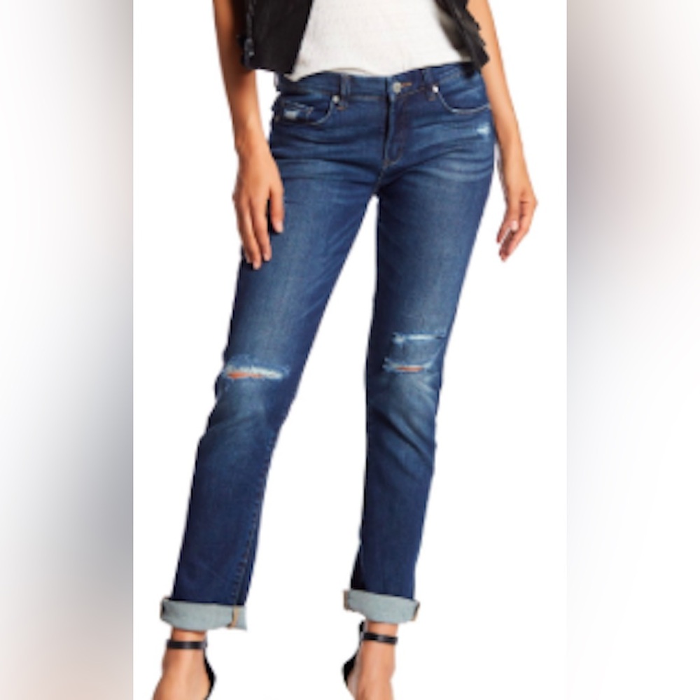 BlankNYC. Tomboy Distressed Skinny Jeans. Size 27.